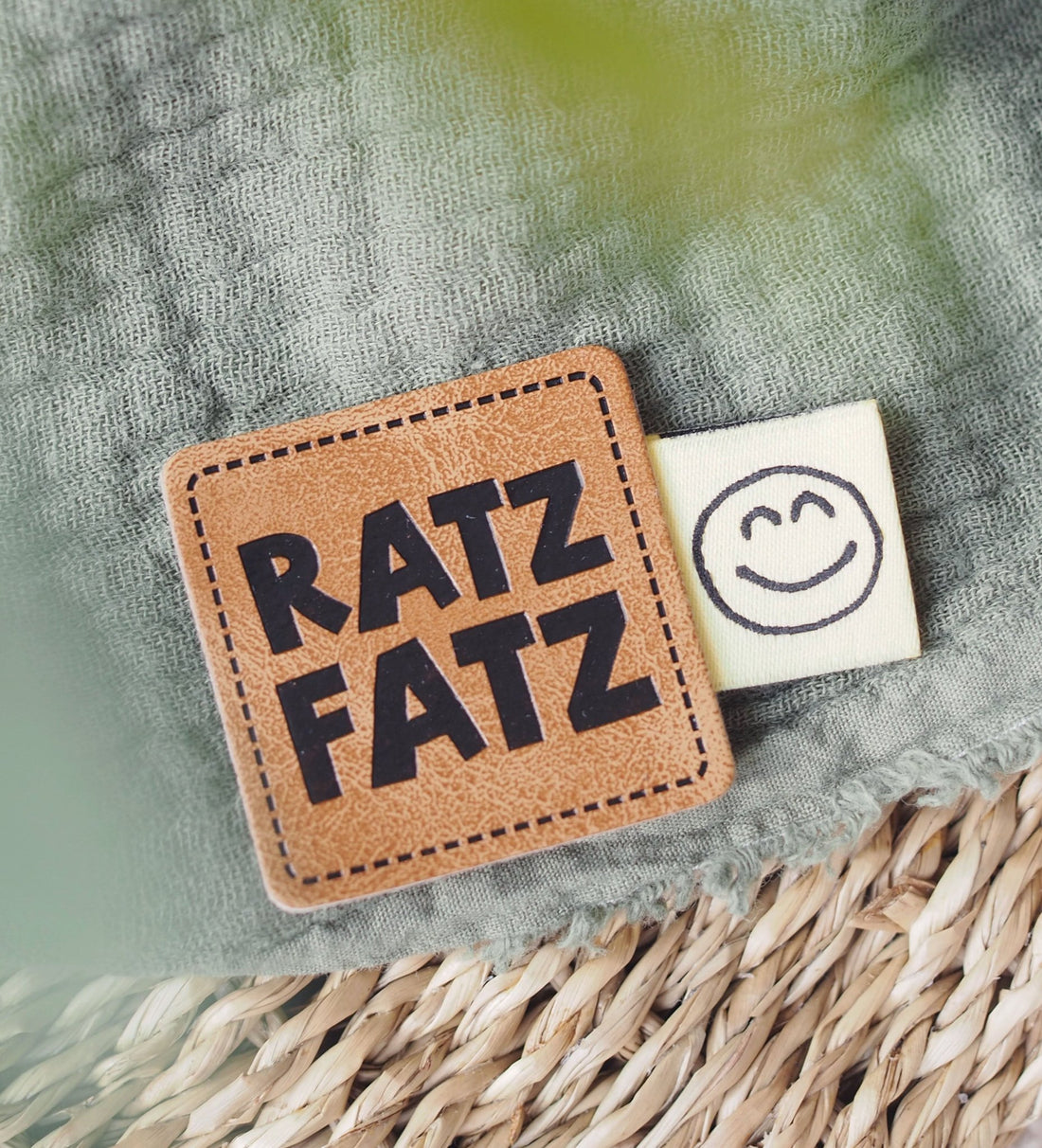 Kunstlederlabel - ratz fatz *iron - on* - Paul &amp; Clara